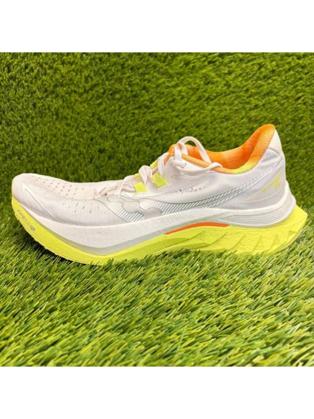 Saucony Endorphin Speed 4 Womens Size 8.5 White Athletic Running Shoes Sneakers